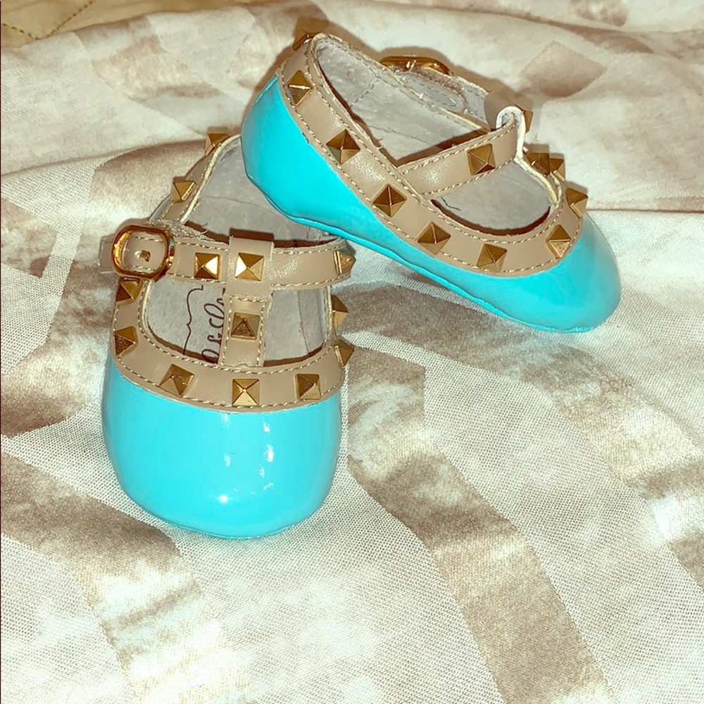 SOLD! - Gorgeous baby girl Mary janes!
